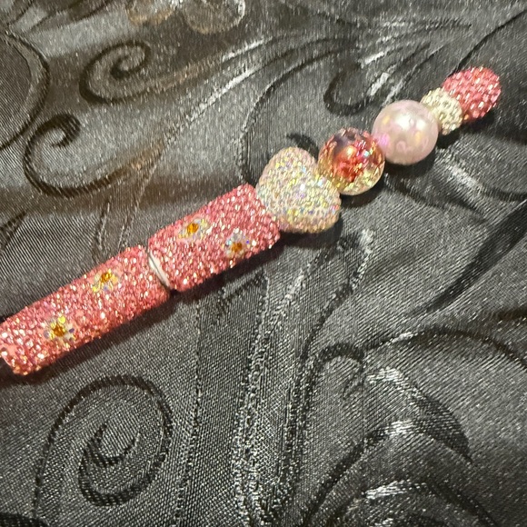 Glamorous Pink Crystal Heart Pen - Picture 5 of 5